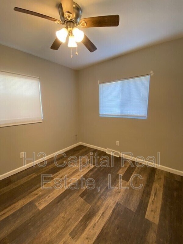 Building Photo - 3218 Kilarney Dr