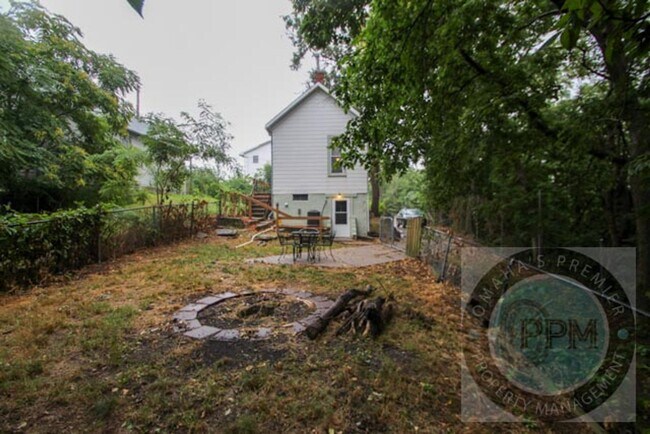 Building Photo - Tiny Home Living by Lauritzen Garden's