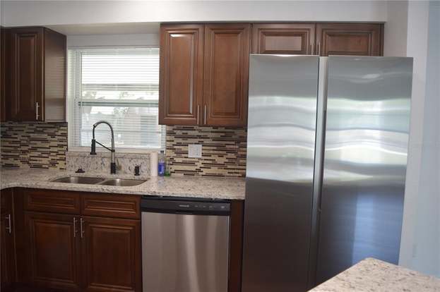 Building Photo - 6446 Powers Pointe Cir