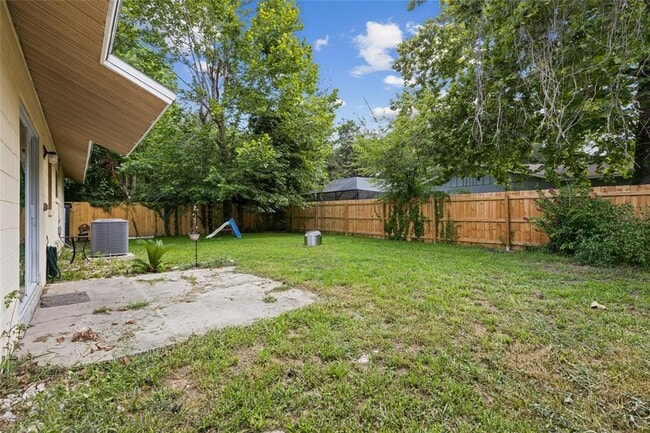 Building Photo - 1228 SW 75th Dr