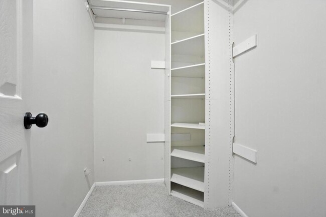 Building Photo - 4739 Bates Dr