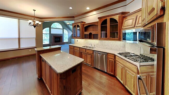 Building Photo - 741 Fox Bend Trail