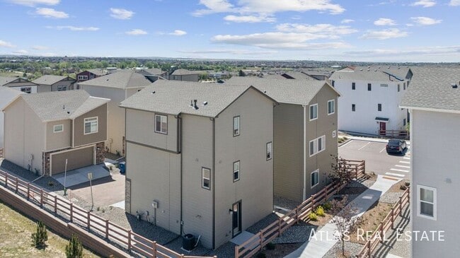 Building Photo - 7446 Marbled Wood Pt