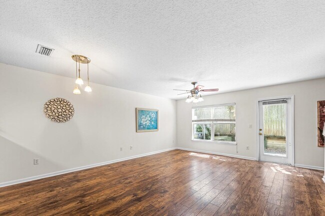 Building Photo - 6700 Bowden Rd