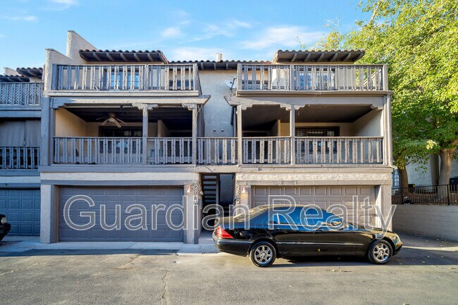Building Photo - 2882 Calle Del Oro
