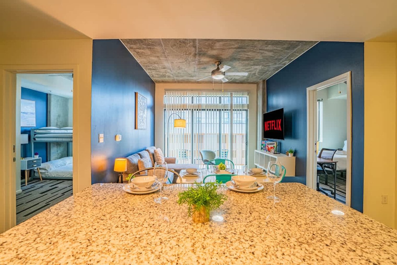 Building Photo - 333 E Roosevelt St