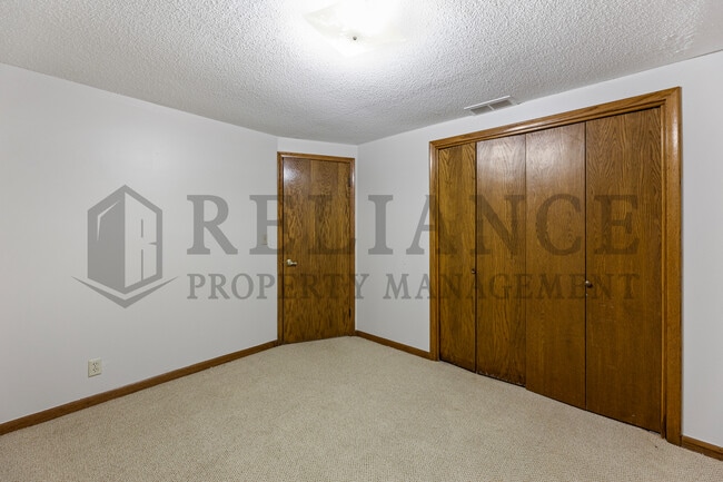 Building Photo - 10527 W Texas St