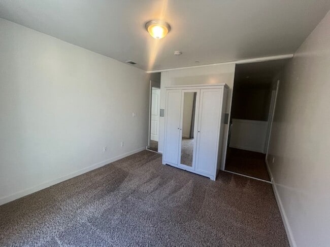 Building Photo - 229 N Chorro St