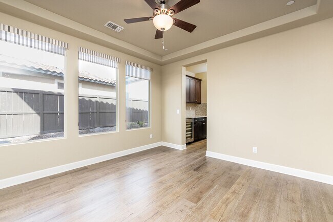 Building Photo - 5bd/3ba, 3969 sq ft Home in Gated Community in Vista!