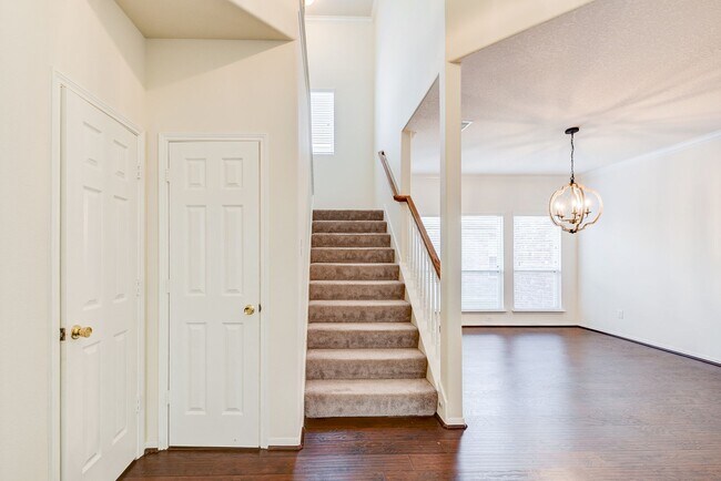 Building Photo - Marvelous 6bed 3.5 Bath Home in Cypress, TX!
