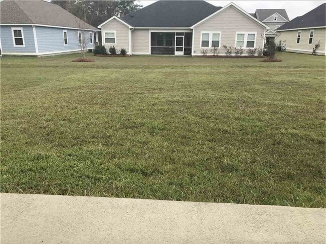 Building Photo - 2525 Lantana Ln