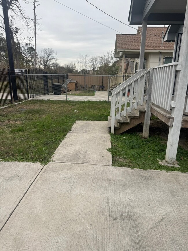 Building Photo - 2614 Eva St