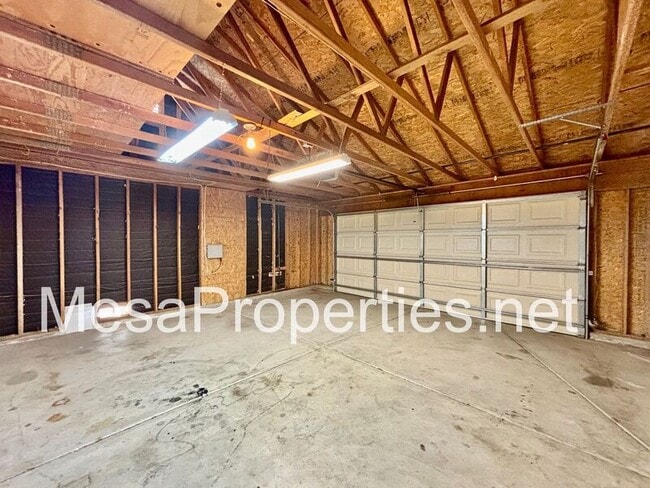 Building Photo - 16814 Cactus St