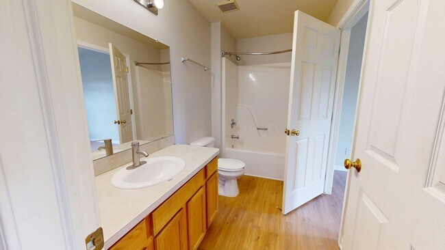 Building Photo - 3073 Promenade Cir