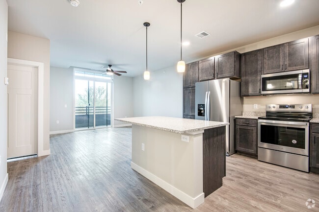Building Photo - Rosewood Place