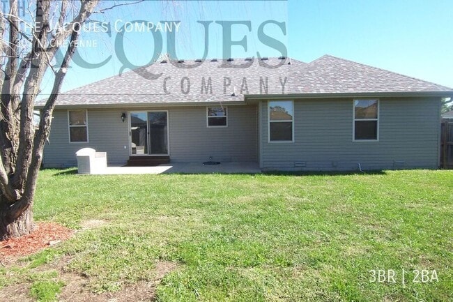 Building Photo - 307 N. Cheyenne-