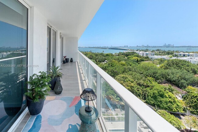 Building Photo - 4250 Biscayne Blvd