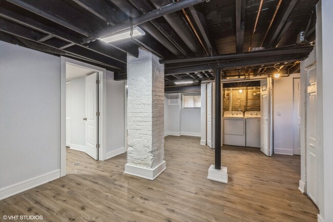 Building Photo - 5348 S Merrimac Ave