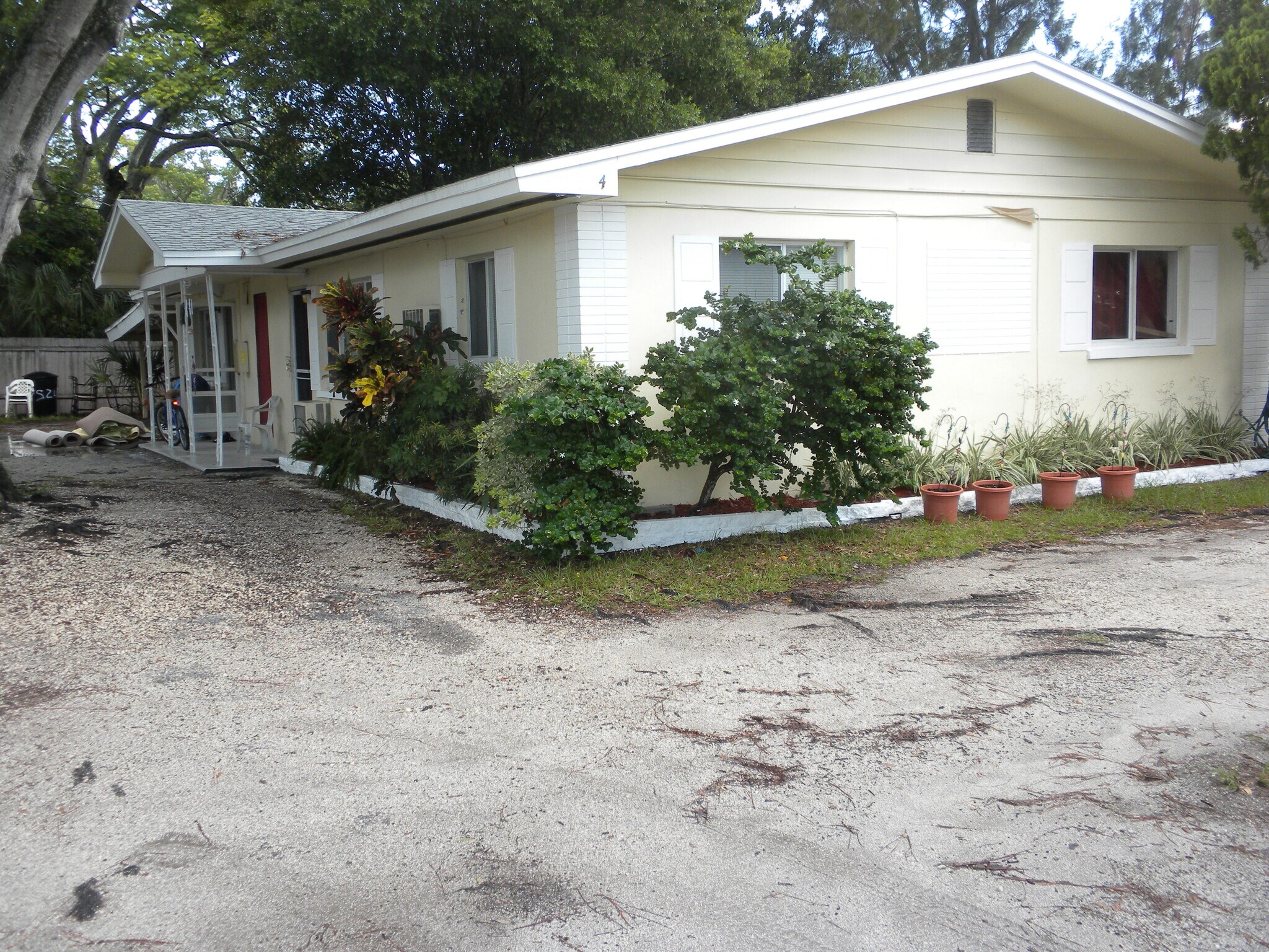 Building Photo - 524 Florida Ave
