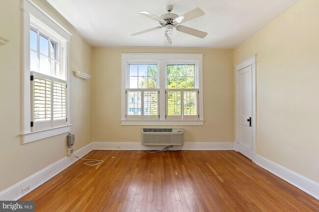 Building Photo - 2325 37th St NW