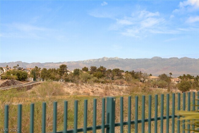 Building Photo - 1303 Panini Dr