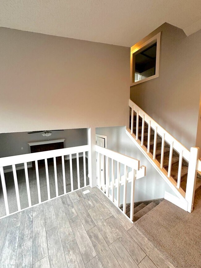 Building Photo - Move in ready home in 80918!