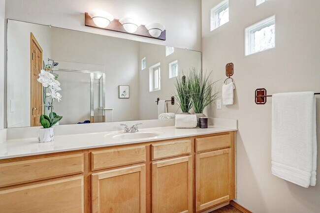 Building Photo - 115 Espinosa Rd