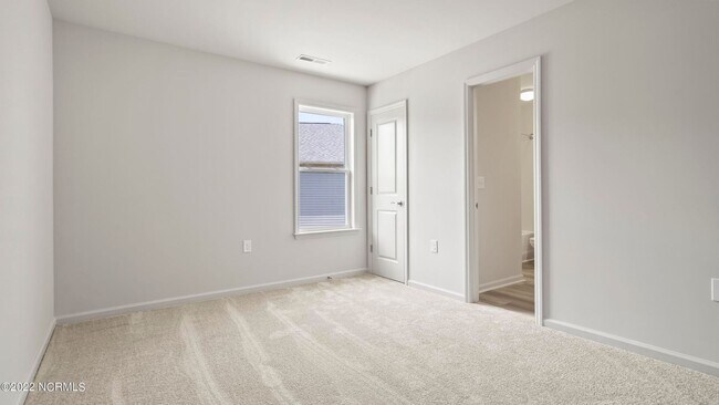 Building Photo - Townhome In BOYINGTON PLACE!