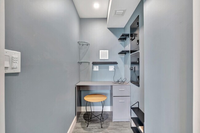 Building Photo - 911 Ocean Dr