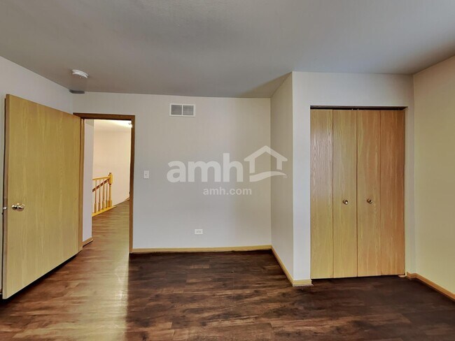 Building Photo - 25773 S Hoover Ct