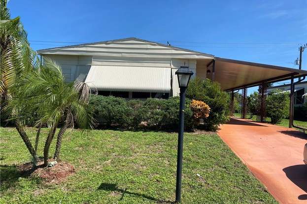 Building Photo - 7777 SE Continental Dr