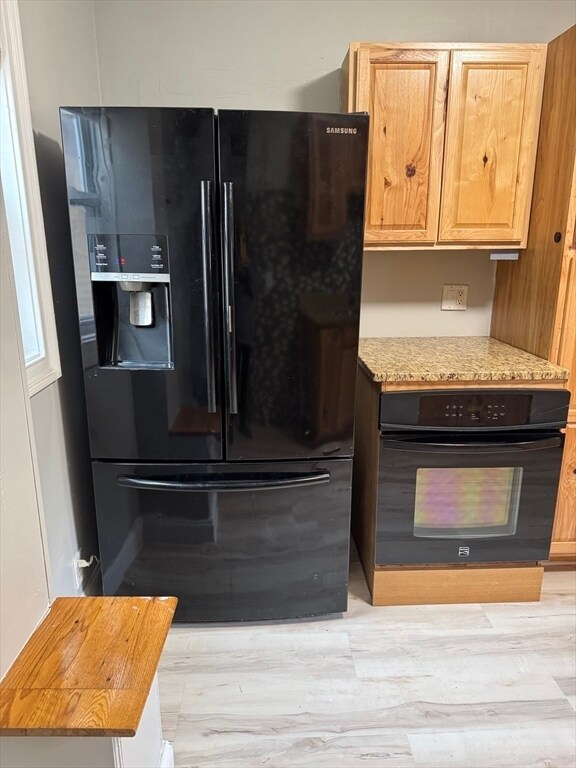 Building Photo - 409 Moody St