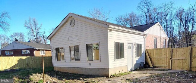 Building Photo - 6312 Indian Run Pkwy