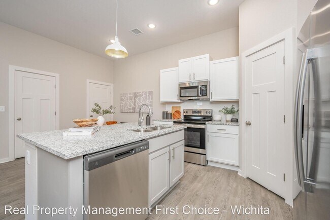 Building Photo - 3 br, 2 bath House - 3419 W 45th ST S