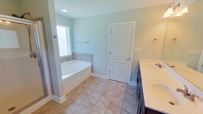Building Photo - 169 Eclipse Ct