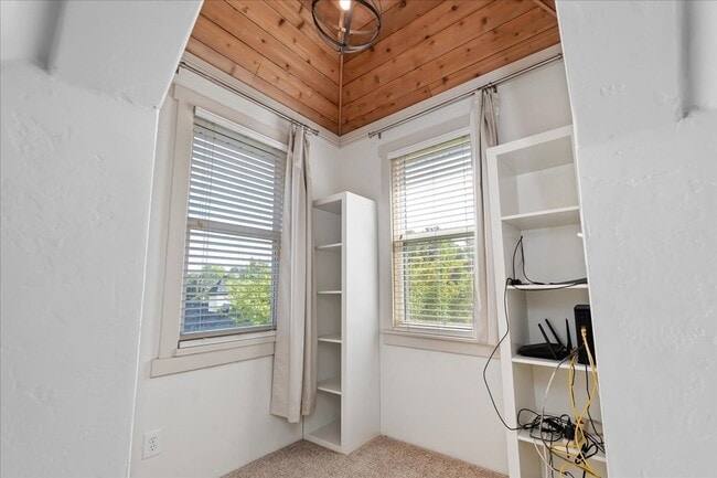 Building Photo - 1155 N Ballantyne Ln