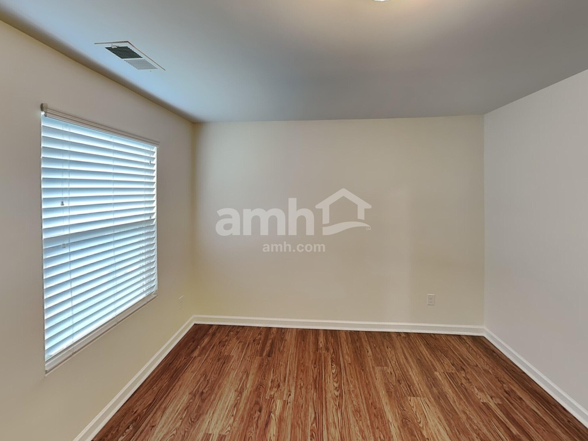 Building Photo - 3711 Community Cir