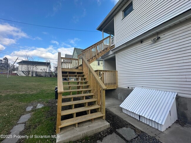 Building Photo - 1264 S 6th Ave