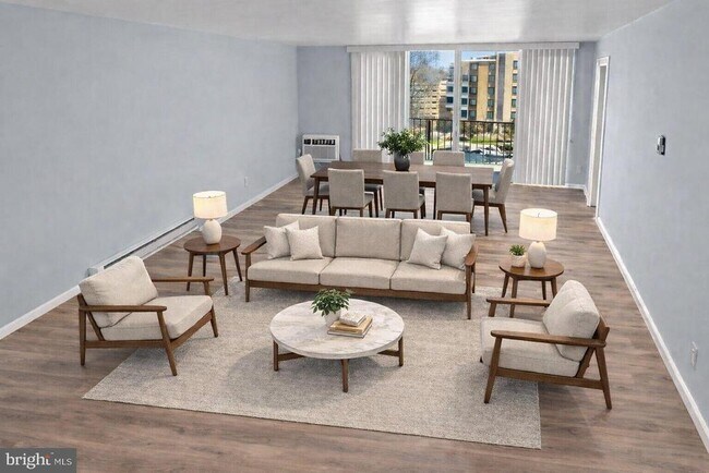 Building Photo - 3245 Rio Dr