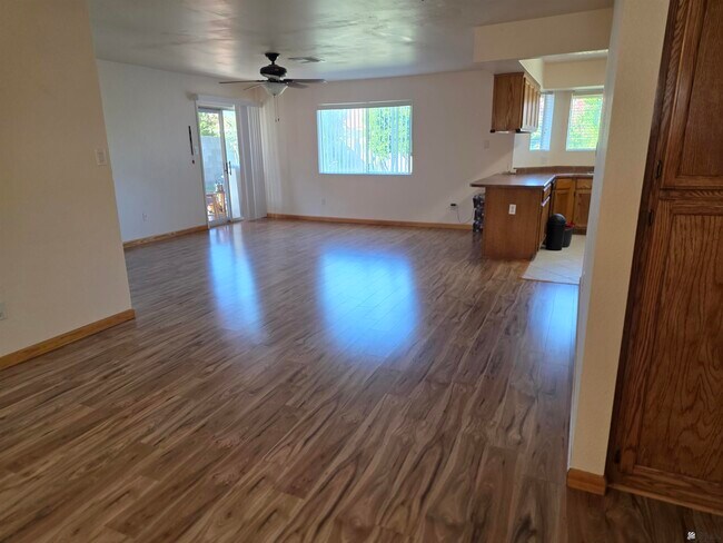 Building Photo - 3134 W 30th St