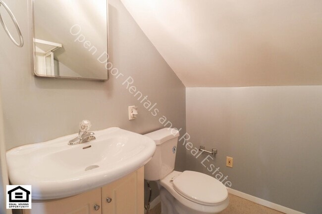 Building Photo - Now available 3 bedroom home