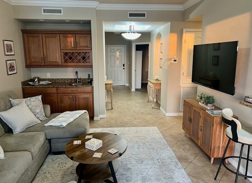 Building Photo - 500 San Lino Cir