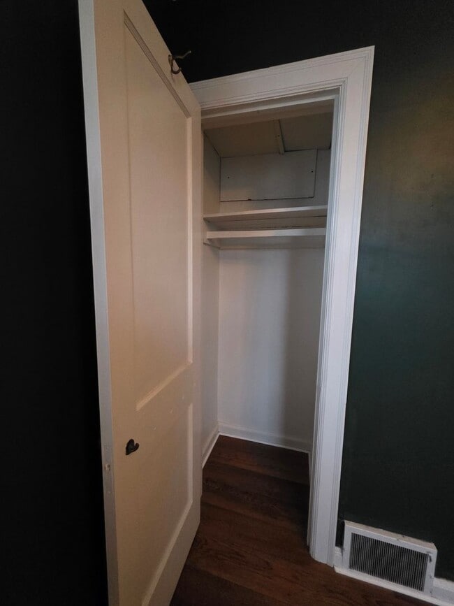 Building Photo - 116 Sixth Avenue