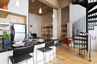 Building Photo - South Beach Contemporary Top Floor New Yor...