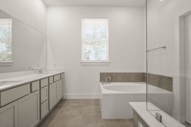 Building Photo - 9414 Spring Rain Dr
