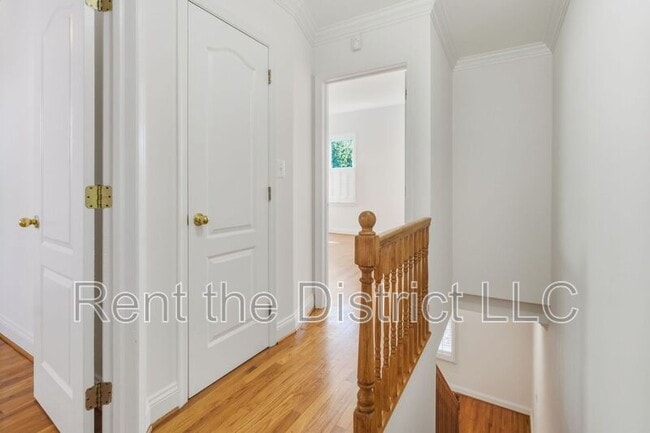 Building Photo - 902 13th St NE