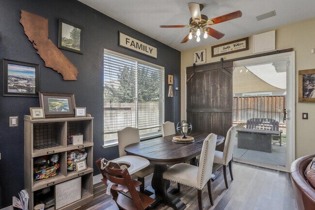 Building Photo - 2477 Veneto Ln