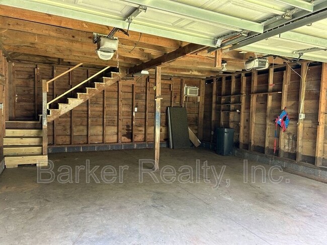 Building Photo - 1907 Simpkins Rd