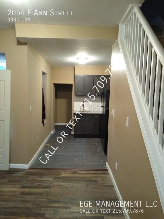 Building Photo - 2054 Ann St