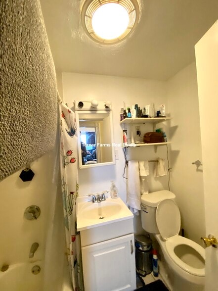 Building Photo - 59 Cedar St